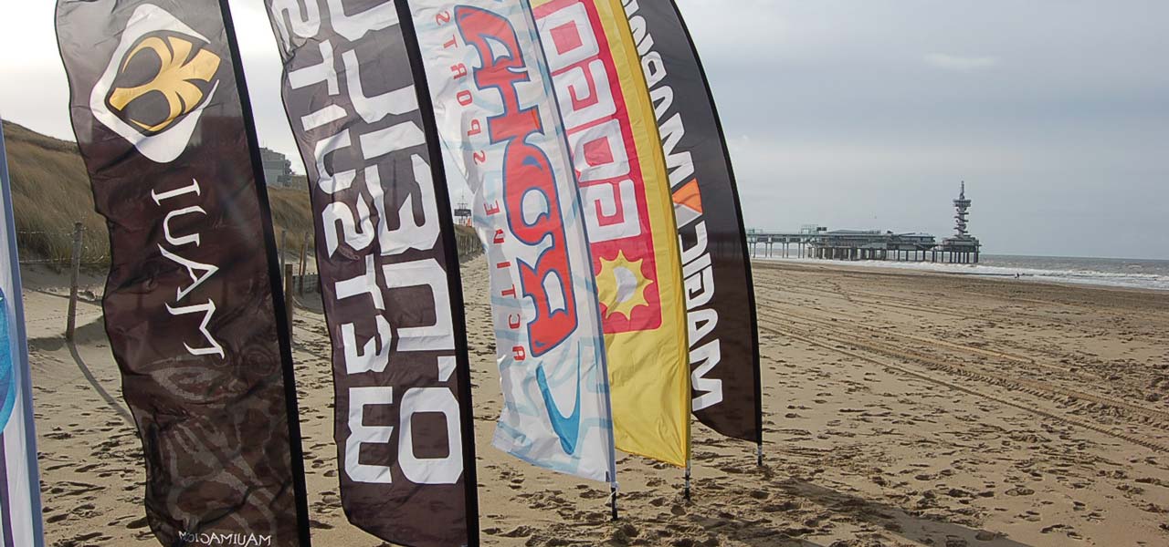 Beachflags En Strandvlaggen Met Uw Eigen Ontwerp | Beachflags.nl